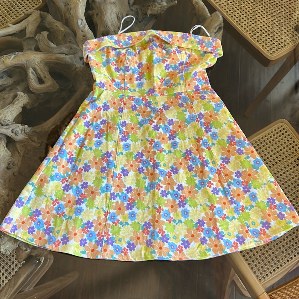 Strapless floral dress with pockets